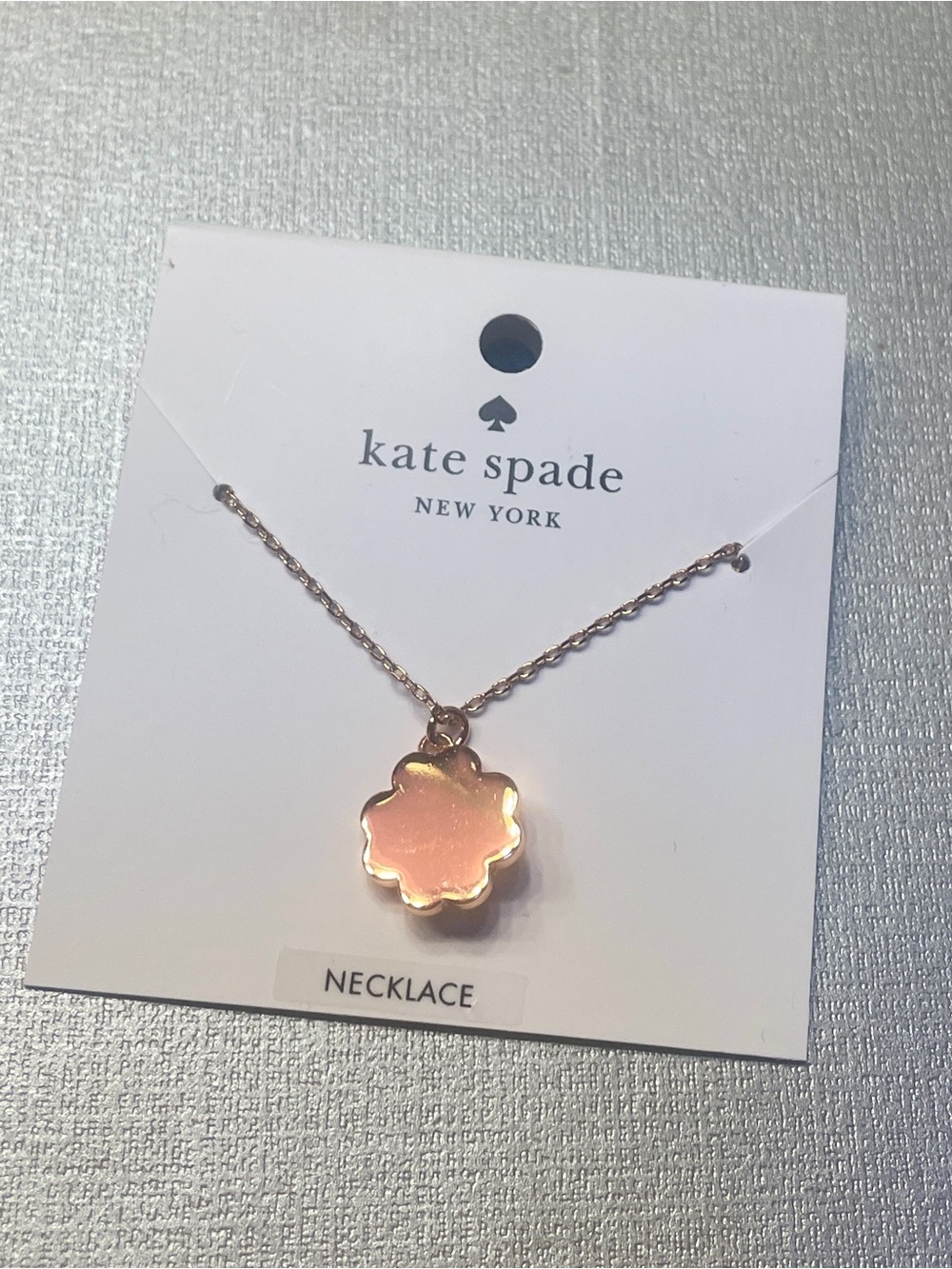 Kate Spade Four-Leaf Clover Pendant Necklace in Gold tone. NWT. 18” w/extender. - Picture 3 of 4